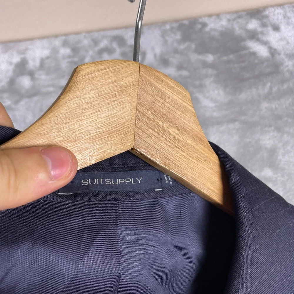 Suitsupply item excellent